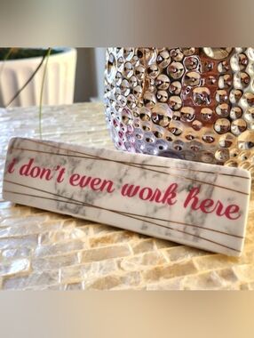 Marble Script Desk Sign in Pink and White